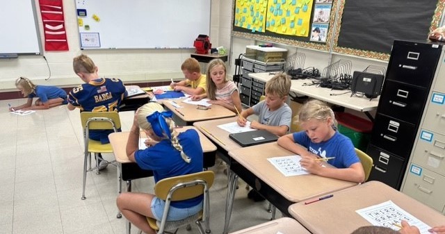 Students working in 3rd grade classroom